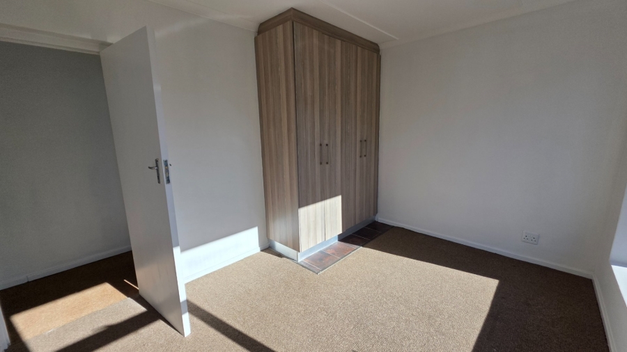 5 Bedroom Property for Sale in Dana Bay Western Cape
